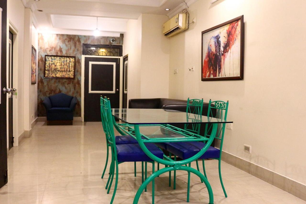 Crossroads Hotel Колката Екстериор снимка